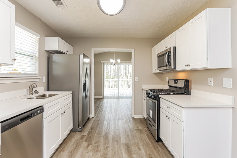 1,890/Mo, 8392 Red Cedar Way Riverdale, GA 30274 Kitchen View 2