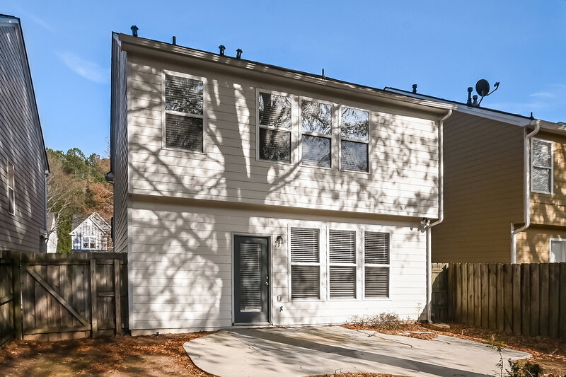 2,200/Mo, 3935 Abernathy Farm Way Acworth, GA 30101 Rear View 2