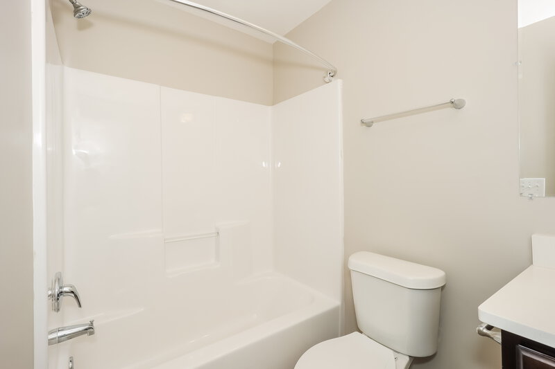 2,710/Mo, 346 Lauren Dr Fairburn, GA 30213 Bathroom View 2