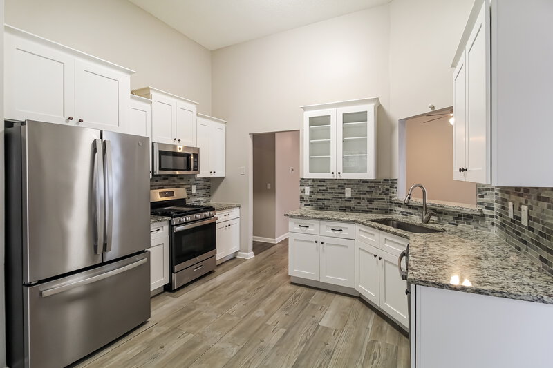 1,830/Mo, 1573 Queen Elizabeth Dr Locust Grove, GA 30248 Kitchen View
