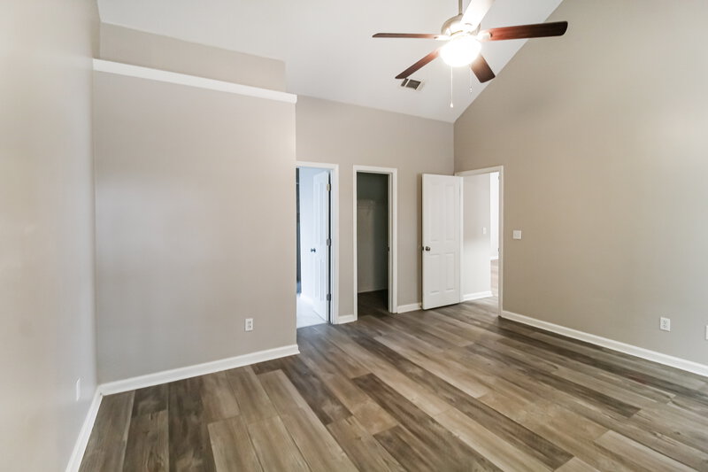 1,830/Mo, 1573 Queen Elizabeth Dr Locust Grove, GA 30248 Main Bedroom View