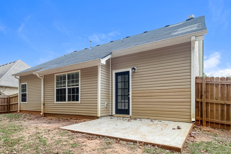 1,830/Mo, 1573 Queen Elizabeth Dr Locust Grove, GA 30248 Rear View