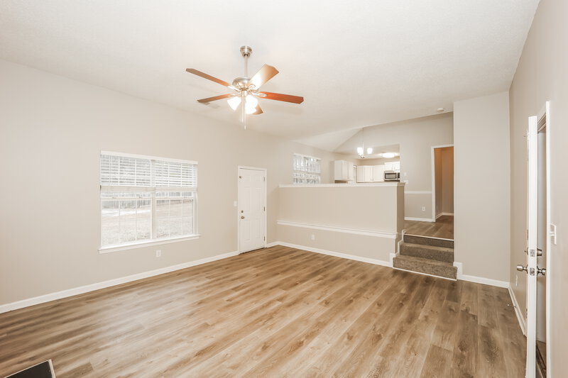 1,870/Mo, 3627 Lower Creek Dr Douglasville, GA 30135 Family Room View 2