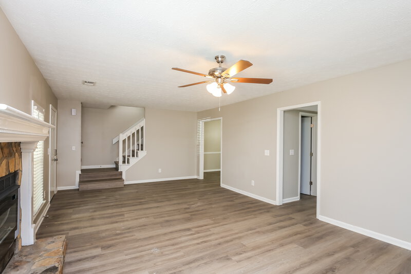 3,290/Mo, 94 Timothy Ln NW Lilburn, GA 30047 Living Room View 2