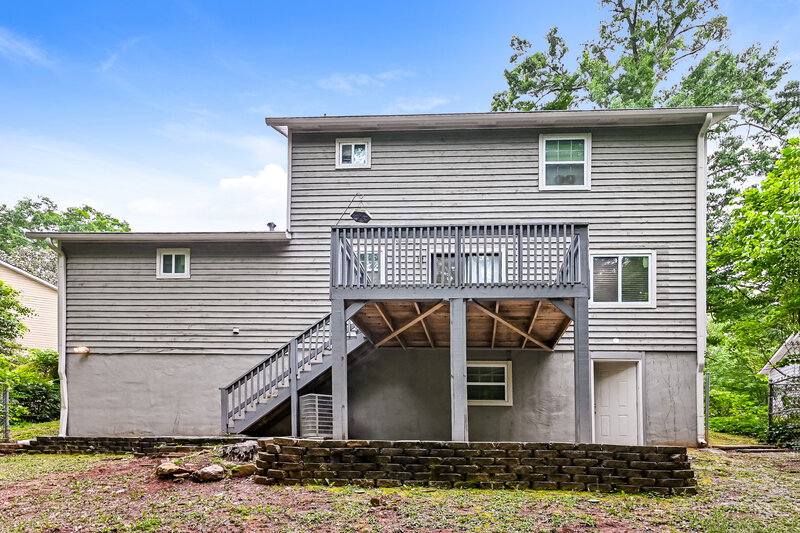 2,300/Mo, 94 Timothy Ln NW Lilburn, GA 30047 Rear View 2
