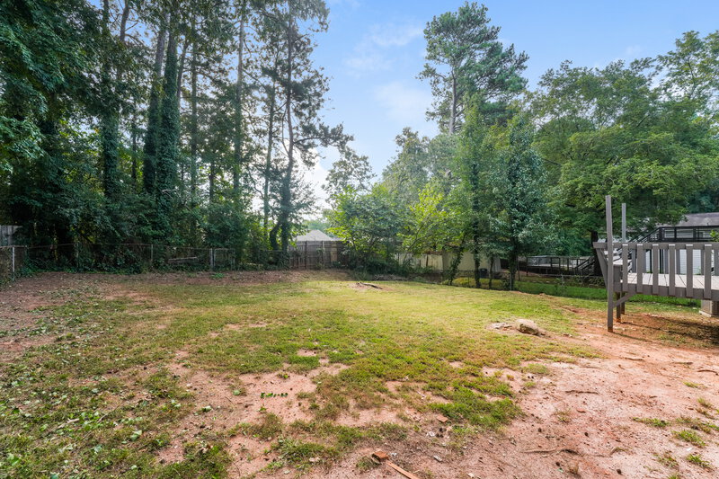 1,935/Mo, 2678 Porter Dr Lawrenceville, GA 30044 Backyard View