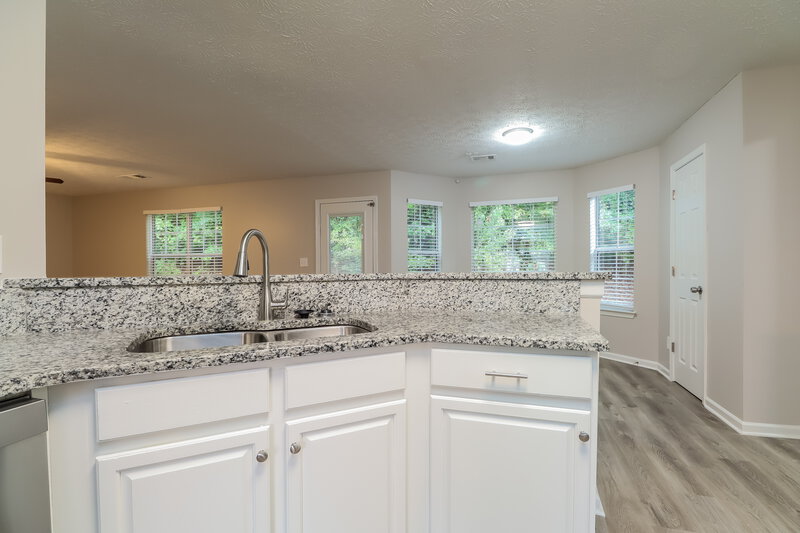 2,345/Mo, 3881 Belmont Ridge Dr Lithonia, GA 30038 Kitchen View
