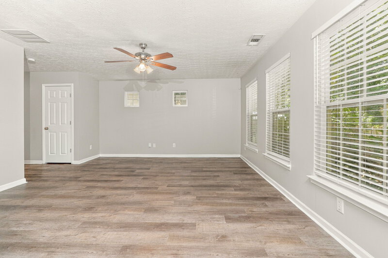 1,785/Mo, 239 Topaz Dr Dallas, GA 30132 Living Room View 3