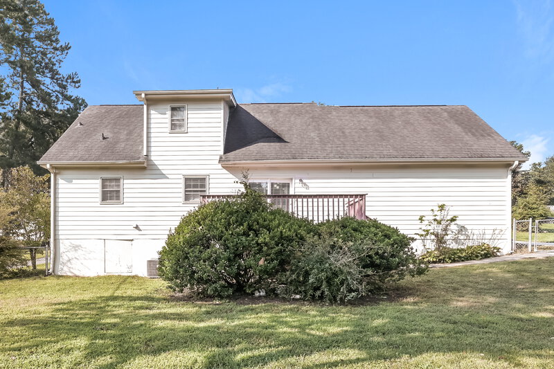 1,870/Mo, 529 Valley View Dr Winder, GA 30680 Rear View