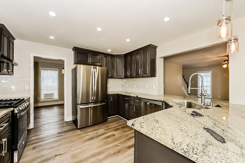 2,400/Mo, 7971 Clearview Cir Riverdale, GA 30296 Kitchen View