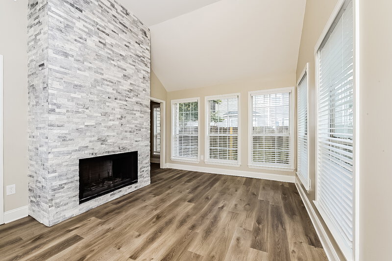 2,400/Mo, 7971 Clearview Cir Riverdale, GA 30296 Family Room View