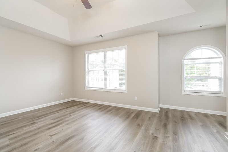 2,350/Mo, 632 Pennybrook Ln Stone Mountain, GA 30087 Main Bedroom View