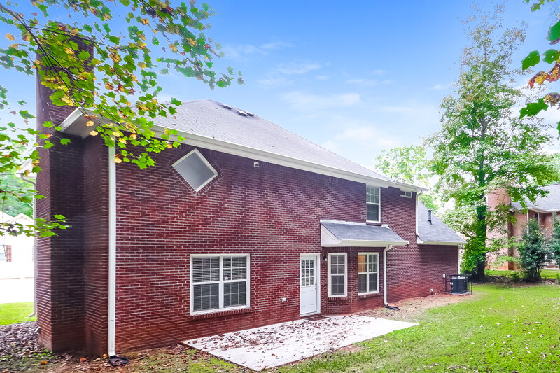2,350/Mo, 632 Pennybrook Ln Stone Mountain, GA 30087 Rear View 2