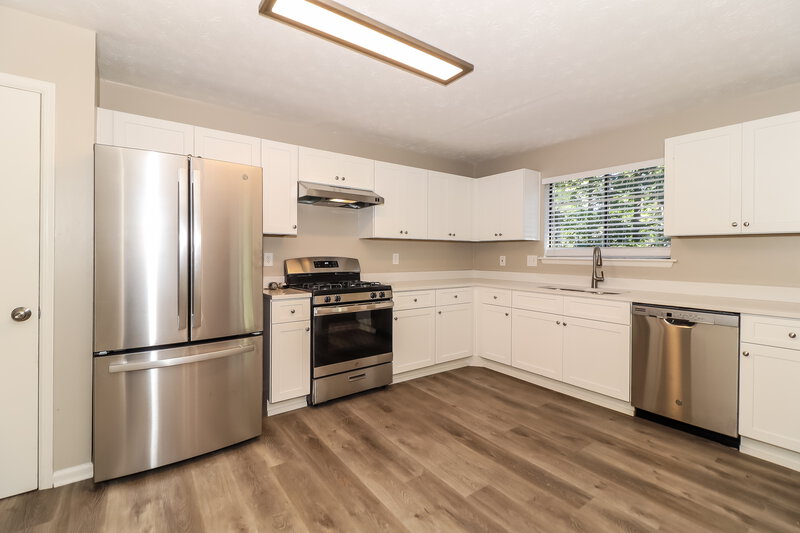 3,590/Mo, 3824 Princess Ct Lawrenceville, GA 30044 Kitchen View