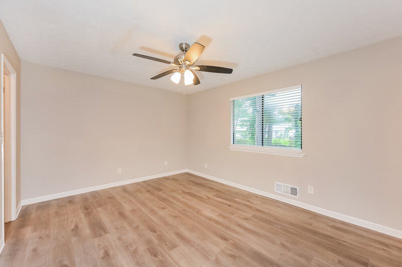 2,250/Mo, 3824 Princess Ct Lawrenceville, GA 30044 Main Bedroom View