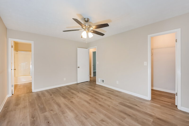 2,250/Mo, 3824 Princess Ct Lawrenceville, GA 30044 Main Bedroom View 2