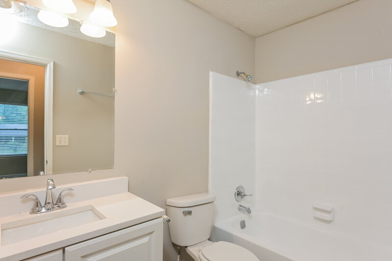 2,250/Mo, 3824 Princess Ct Lawrenceville, GA 30044 Bathroom View