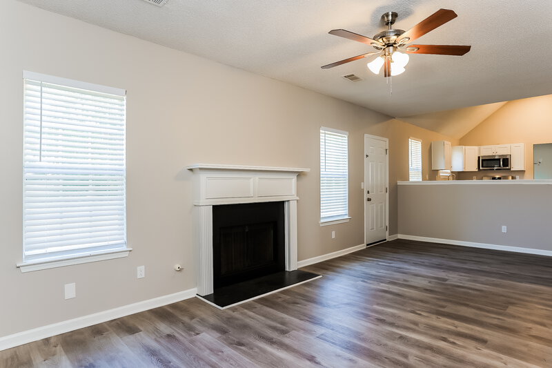 2,205/Mo, 922 Tara Bnd Hampton, GA 30228 Misc View 5