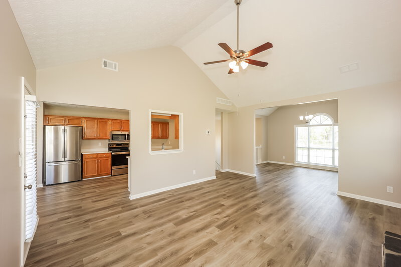 3,380/Mo, 9848 Owen Pkwy Jonesboro, GA 30238 Living Room View 2