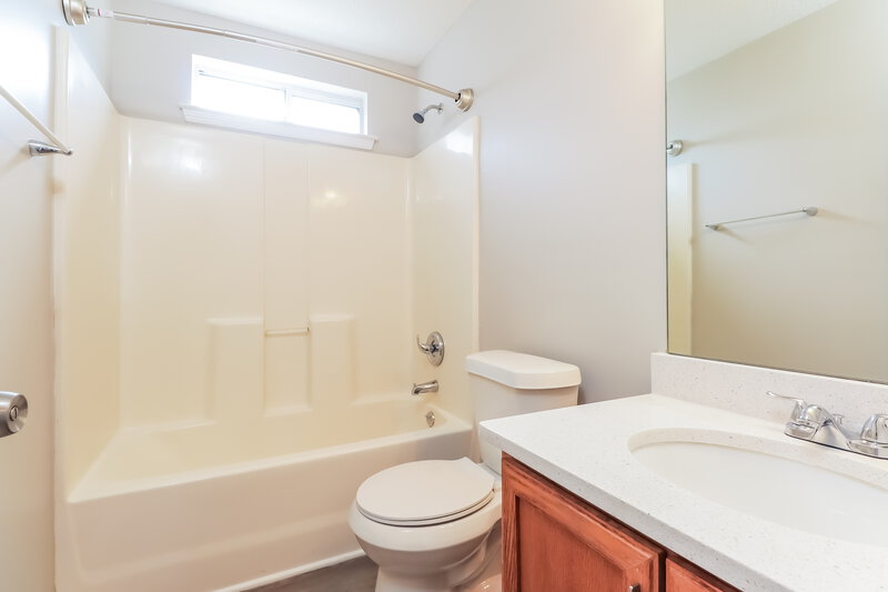 2,300/Mo, 3510 Kellys Court Ellenwood, GA 30294 Bathroom View 2