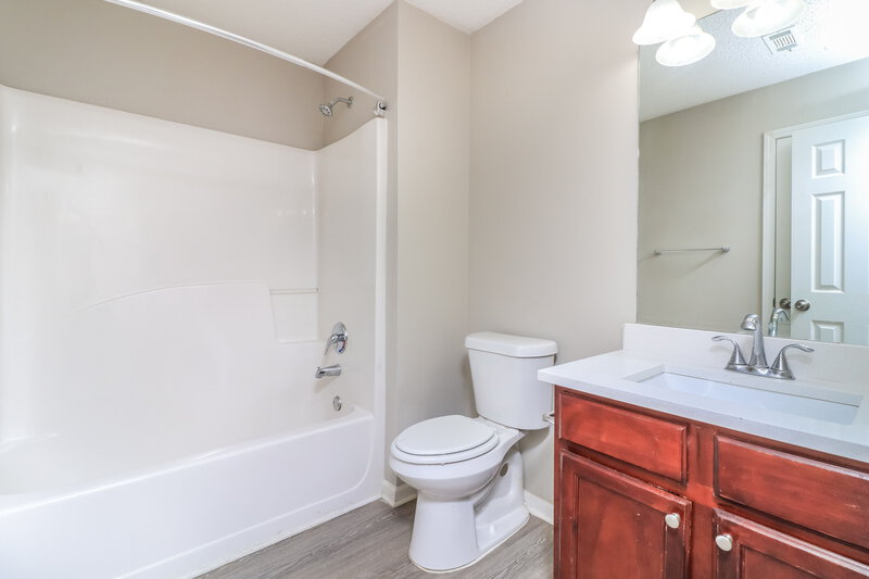 2,450/Mo, 166 Birchfield Way Dallas, GA 30132 Bathroom View