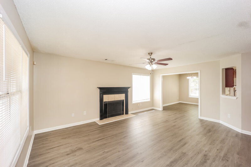 2,145/Mo, 10769 Misty Meadows Ct Hampton, GA 30228 Living Room View