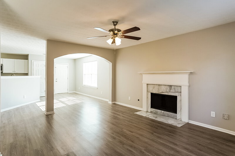 2,000/Mo, 7092 Shenandoah Trl Austell, GA 30168 Living Room View