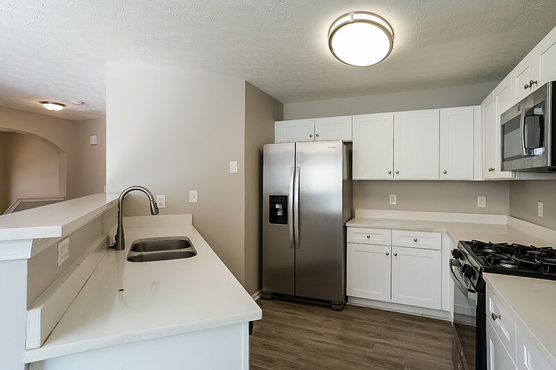 2,000/Mo, 7092 Shenandoah Trl Austell, GA 30168 Kitchen View