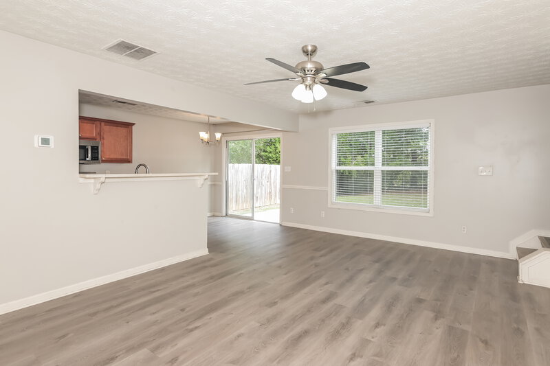 1,805/Mo, 418 Double Creek Dr Lawrenceville, GA 30045 Living Room View