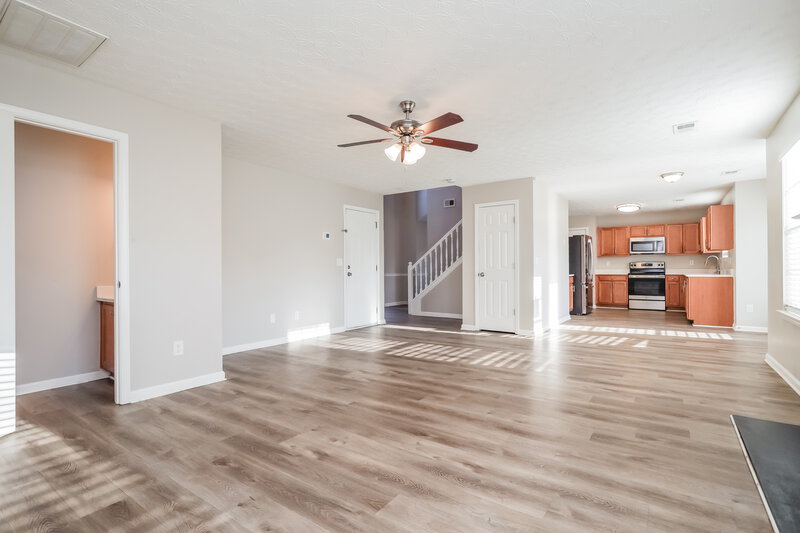 1,885/Mo, 1035 Saint Augustine Pkwy Locust Grove, GA 30248 Living Room View 2