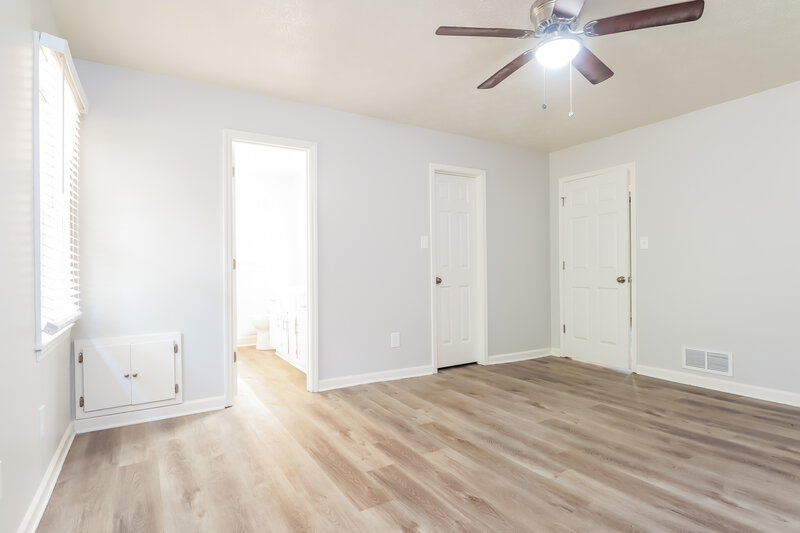 2,180/Mo, 1428 Hillside Pl SE Conyers, GA 30094 Main Bedroom View 2