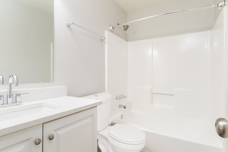 2,180/Mo, 1428 Hillside Pl SE Conyers, GA 30094 Bathroom View