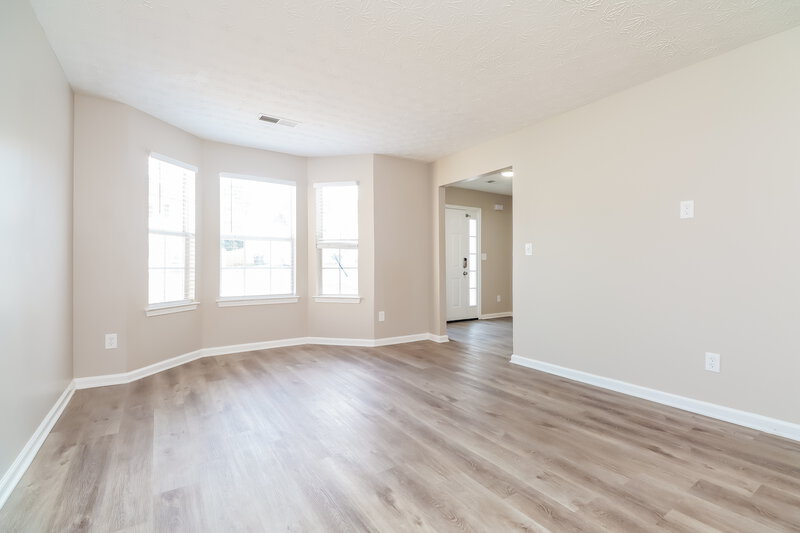 2,150/Mo, 1085 Ivey Ln McDonough, GA 30253 Living Room View