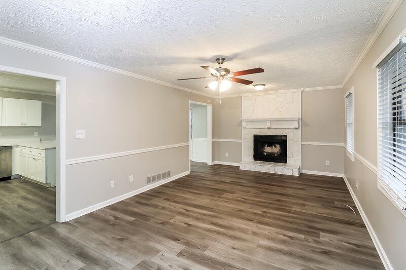 2,690/Mo, 1032 Pinetree Ct Powder Springs, GA 30127 Living Room View