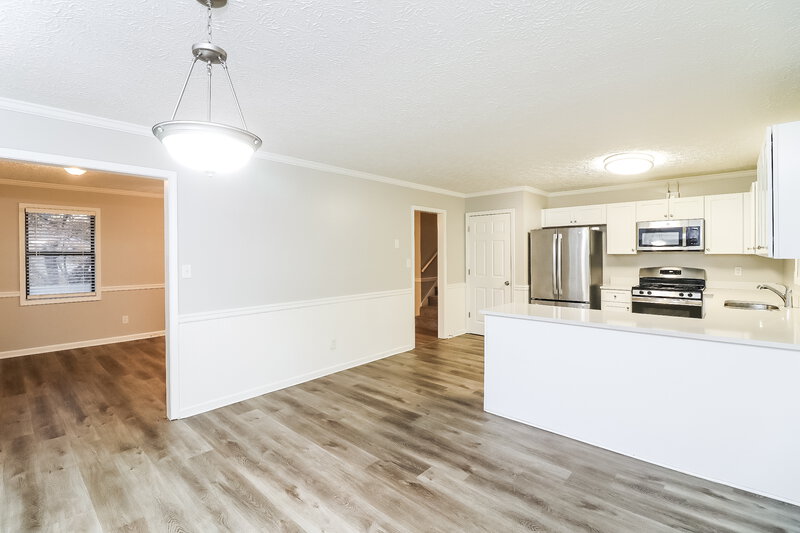 2,690/Mo, 1032 Pinetree Ct Powder Springs, GA 30127 Dining Room View 2