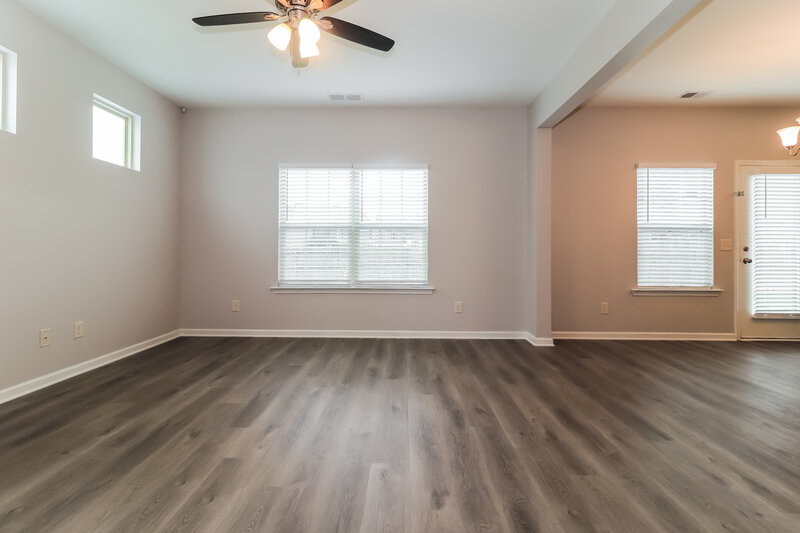 2,085/Mo, 11 Samuel Way NW Cartersville, GA 30121 Living Room View 2
