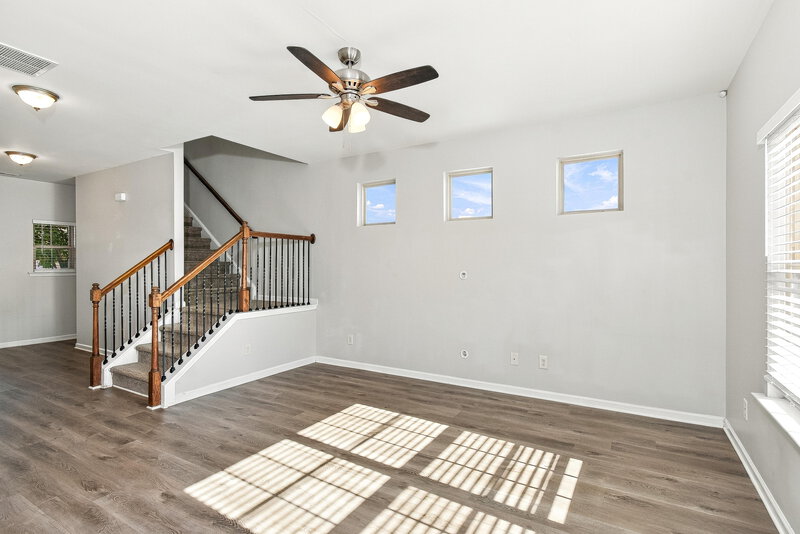 1,975/Mo, 11 Samuel Way NW Cartersville, GA 30121 Living Room View