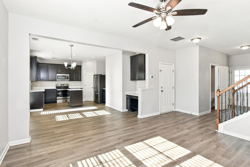 1,975/Mo, 11 Samuel Way NW Cartersville, GA 30121 Living Room View 2