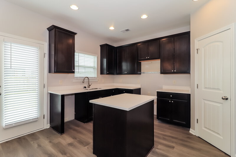 2,085/Mo, 11 Samuel Way NW Cartersville, GA 30121 Kitchen View 2