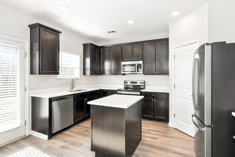 1,975/Mo, 11 Samuel Way NW Cartersville, GA 30121 Kitchen View