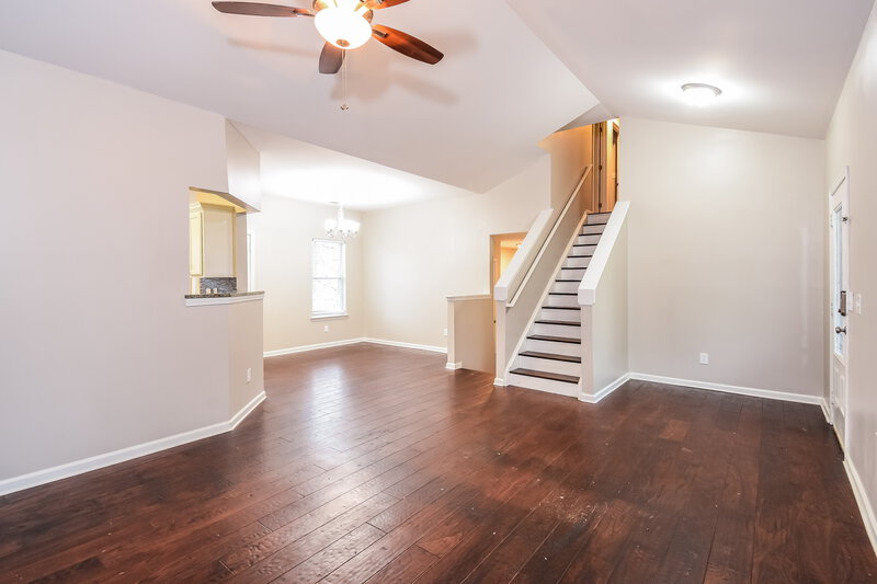 2,100/Mo, 2926 Yukon Trail Acworth, GA 30101 Living Room View 3