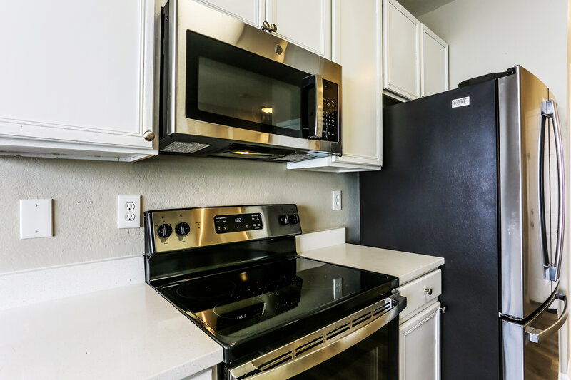 1,890/Mo, 5079 Windsor Forrest Ln College Park, GA 30349 Kitchen View 2