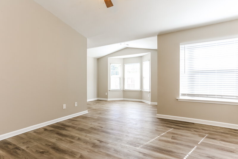 1,890/Mo, 5079 Windsor Forrest Ln College Park, GA 30349 Main Bedroom View