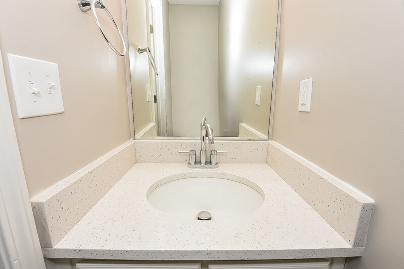 2,080/Mo, 505 Misty Crk Canton, GA 30114 Bathroom View