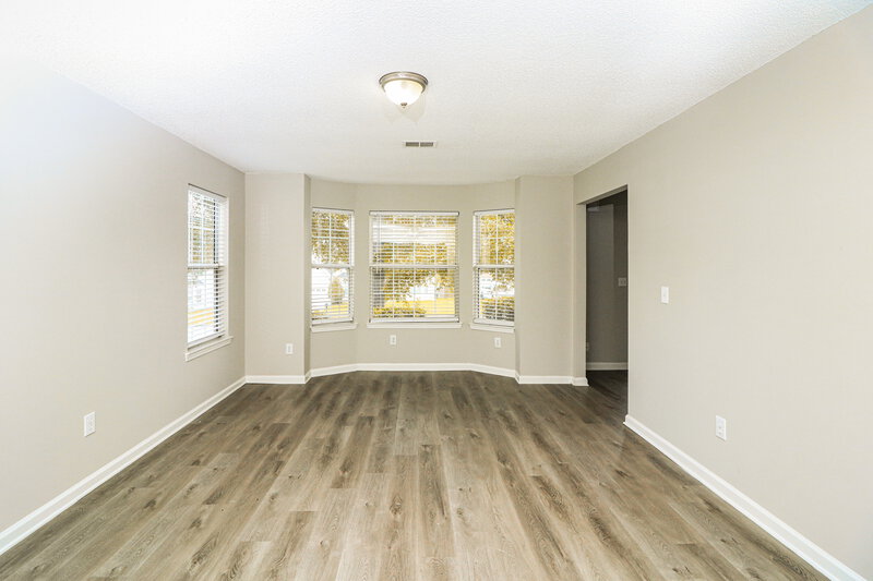 2,500/Mo, 852 Cascade Xing SW Atlanta, GA 30331 Sitting Room View