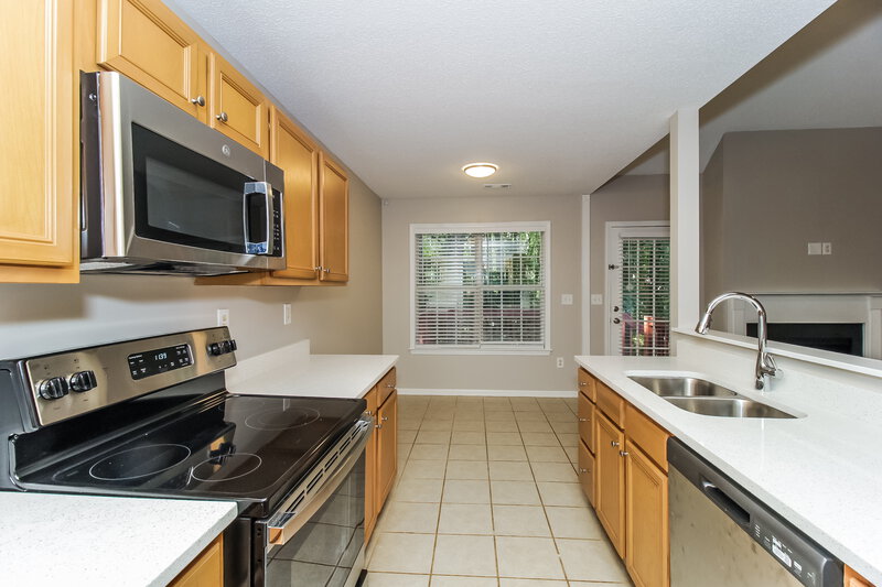 2,790/Mo, 764 Crystal Bay Rd Villa Rica, GA 30180 Kitchen View