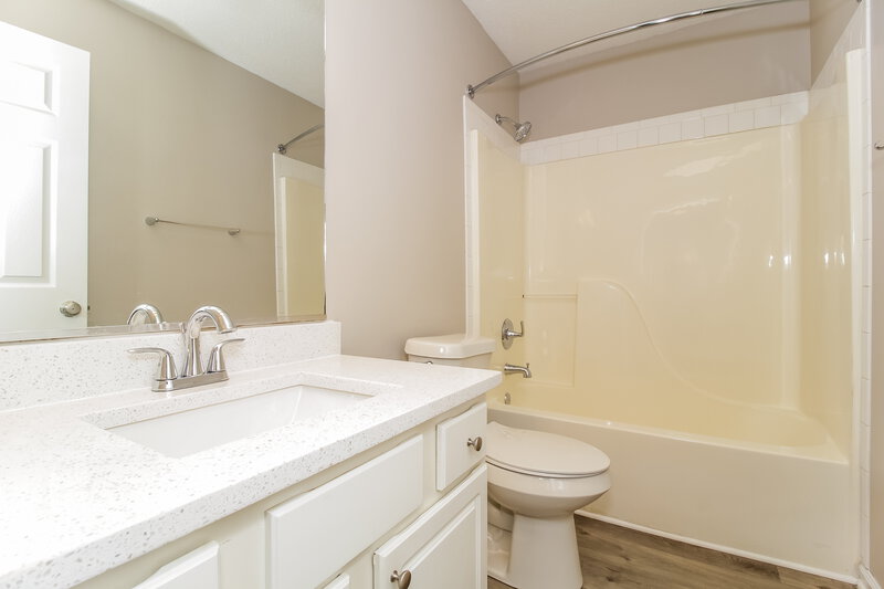 2,790/Mo, 764 Crystal Bay Rd Villa Rica, GA 30180 Bathroom View