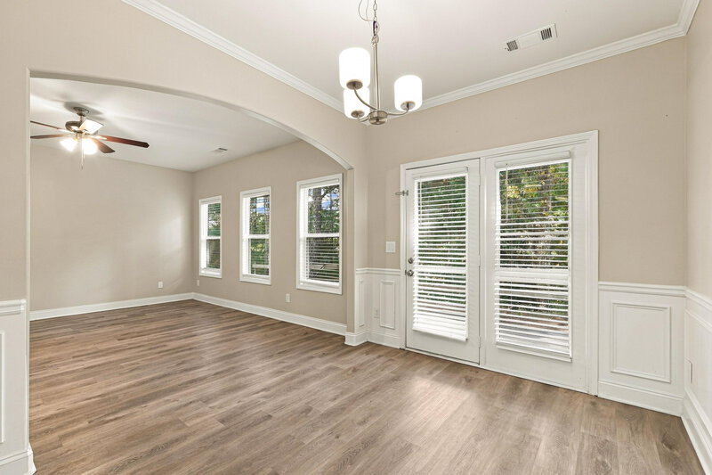 2,000/Mo, 1521 Lily Valley Dr Lawrenceville, GA 30045 Dining Room View
