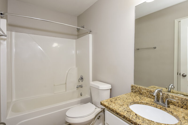 1,965/Mo, 1521 Lily Valley Dr Lawrenceville, GA 30045 Bathroom View