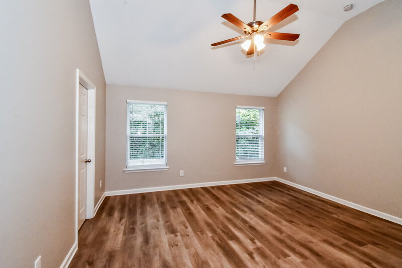 2,030/Mo, 5853 Little River Rd College Park, GA 30349 Main Bedroom View 2